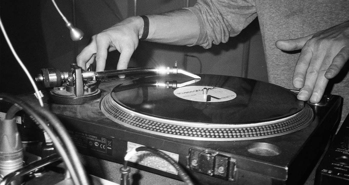 The Evolution of DJing: From Vinyl to Digital Mastery